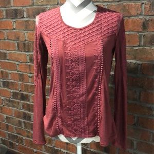 Women’s Taylor & Sage long sleeve shirt. Size S.